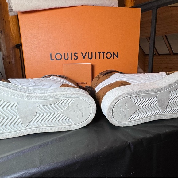 Louis Vuitton ankle high lace up shoes, like New - Picture 6 of 9